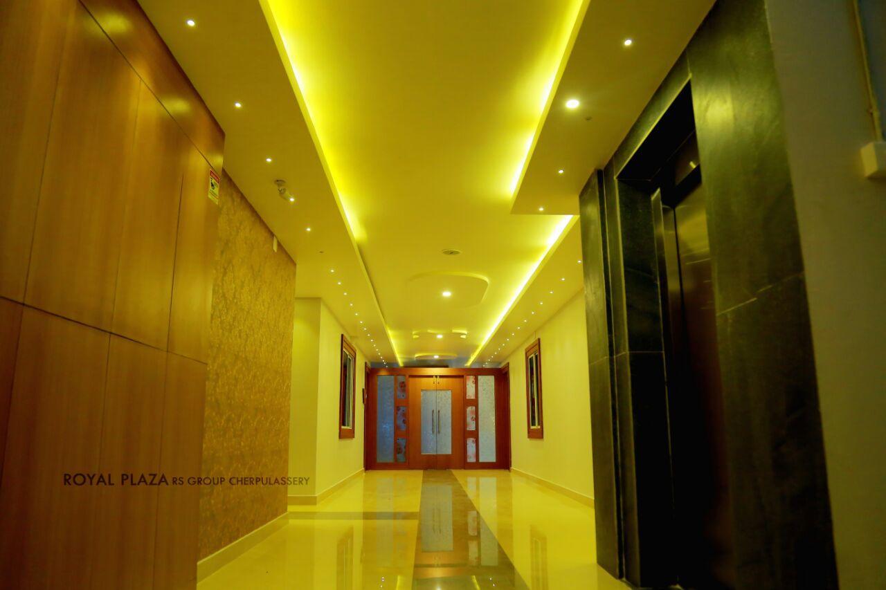 Royal Plaza Residency Hotel Cheruppulasseri Exterior photo