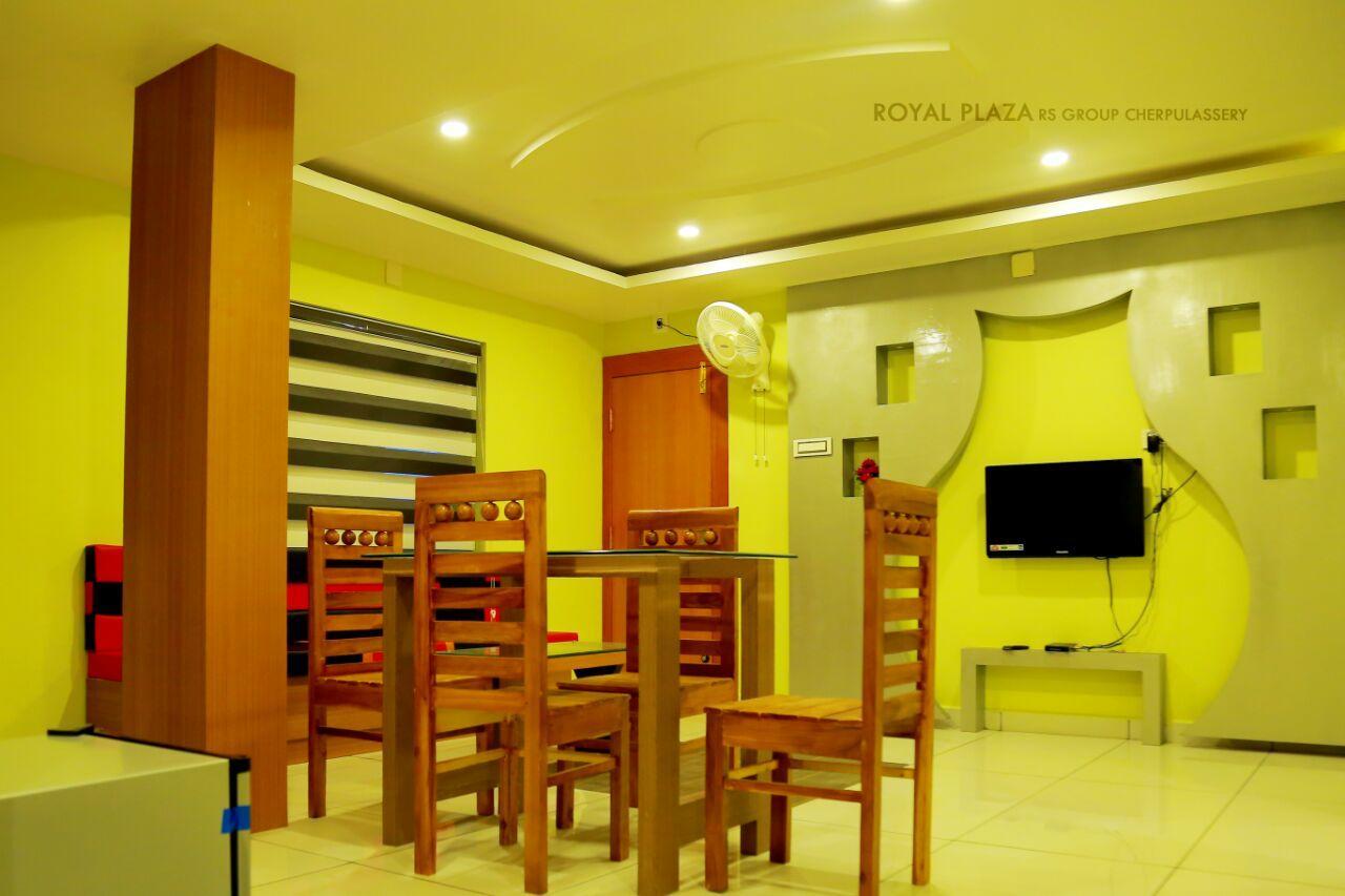 Royal Plaza Residency Hotel Cheruppulasseri Exterior photo