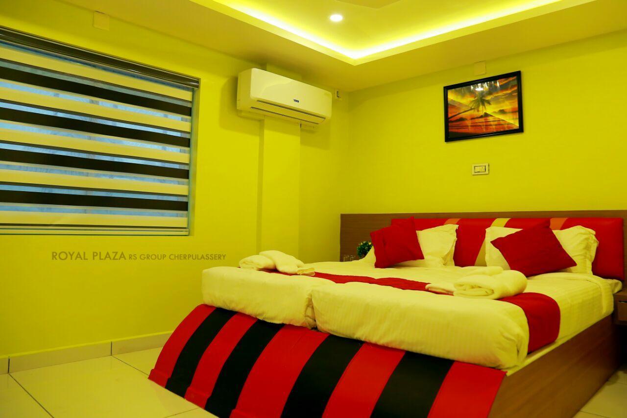 Royal Plaza Residency Hotel Cheruppulasseri Exterior photo